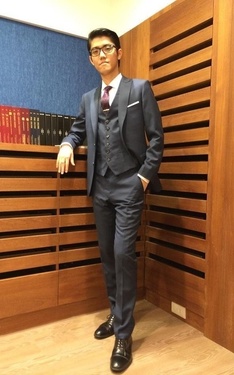法裁訂製假掰照