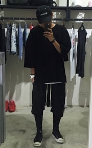 黑色還是最喜歡的顏色