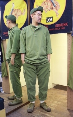 一直軍綠......
