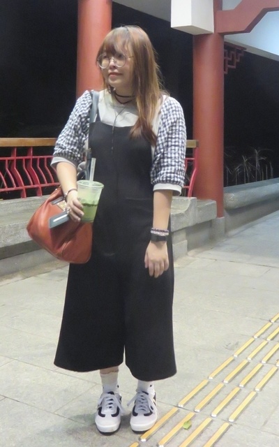 又是你啊吊帶褲
