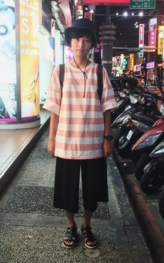條紋上衣