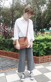 白灰配看起來好舒服～