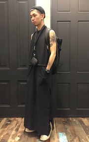 黑到底長袍