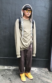 這樣又多了一頂帽子吧～
