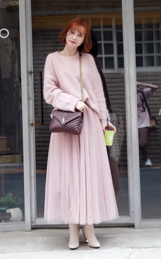 時尚穿搭：超喜歡這種帶灰的粉紅色