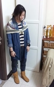 日系小黃靴與絲巾的混搭