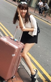 在香港街頭擺pose?