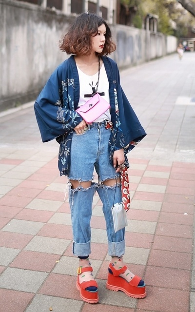大腿吹風涼涼的