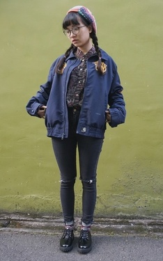 Carhartt 也有橫須賀刺繡外套