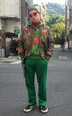 關於那天紅配綠的故事!!! 聖誕樹的感覺