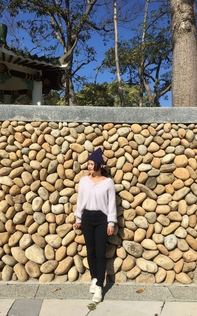 慵懶V領兔毛衣