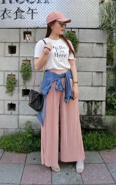 心情好就是要選粉色出門溜搭