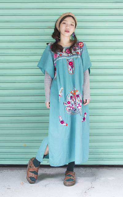 適合古著VINTAGE、MEXICAN、EMBROIDERED、刺繡洋裝、墨西哥的穿搭