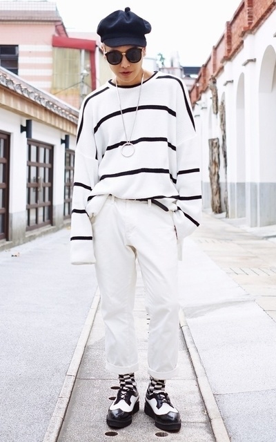 『white』
