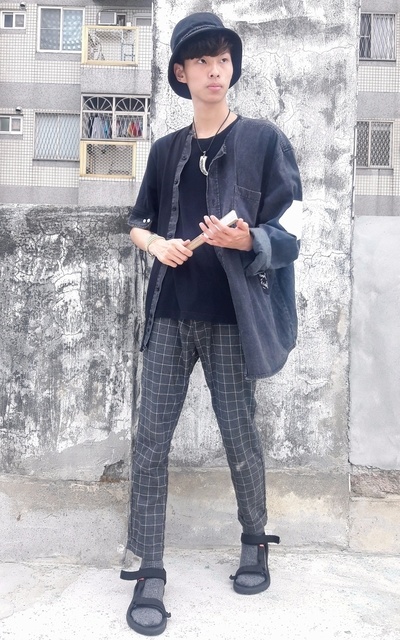 不對稱外罩