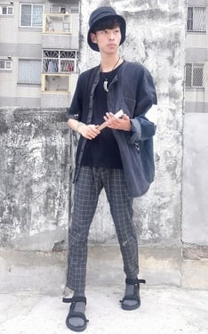 不對稱外罩
