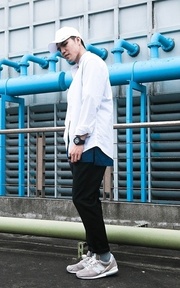黑白藍