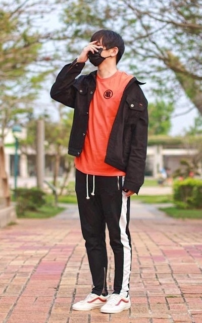 不小心透露出我最愛的卡通了..