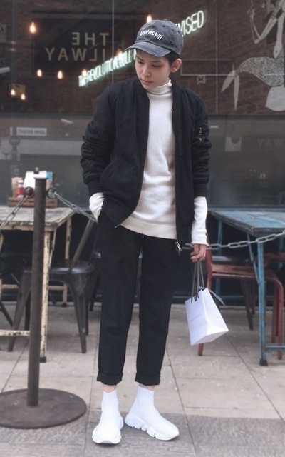 #green #unknown #balenciaga #outfitsociety #blueingreen #white。