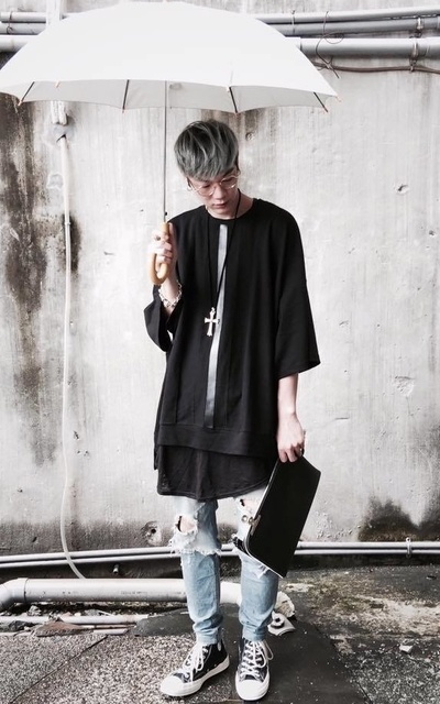OVERSIZE TEE