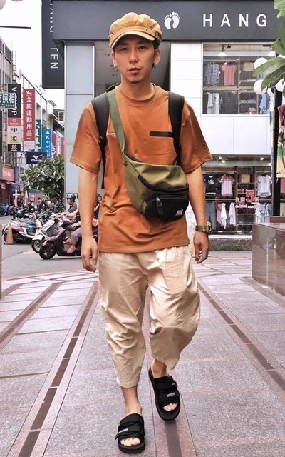 路 人 表 示 是 在 走 秀 嗎 ?