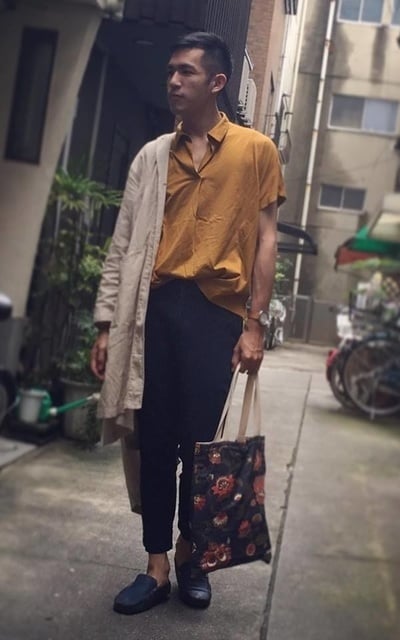 夏季的芥末黃