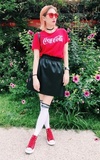 時尚穿搭：Coca Cola。