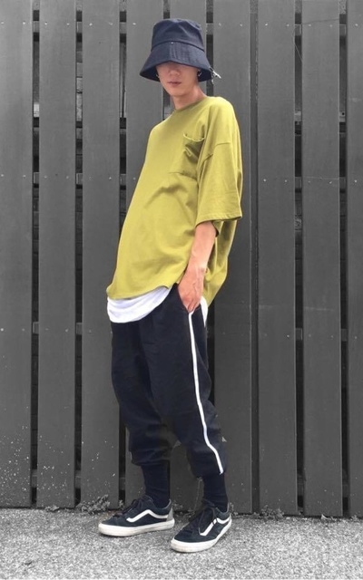 線條運動褲