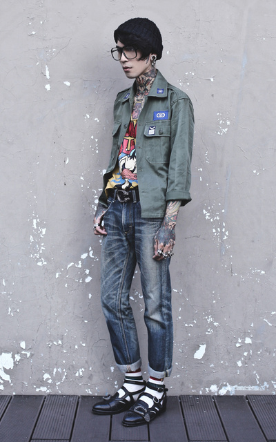 LOOK 1