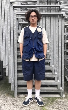 大熱天就是愛背心