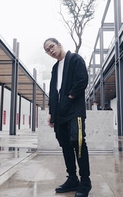 秋天的黑