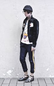 LOOK 17
