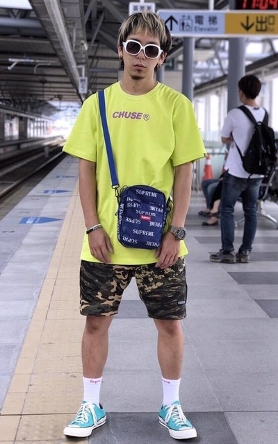 車 站
