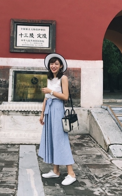 簡單配色但不失小女孩的甜