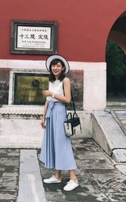 簡單配色但不失小女孩的甜