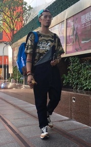 吊帶男