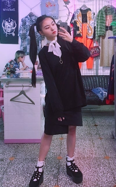 全黑微哥德風 X 雙馬尾