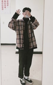 幸運色是咖啡色嘿嘿