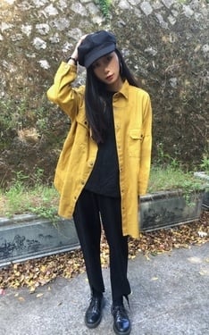 秋冬黑黃色跳tone穿搭