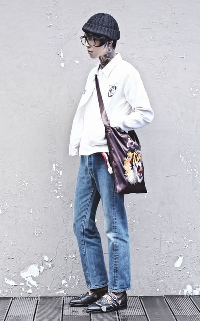 LOOK 54
