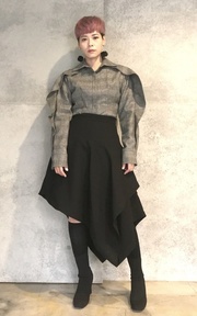 荷葉袖女