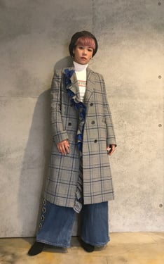 格紋女