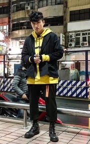 正裝街頭混搭感