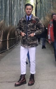 嘗試在竹林隱匿行蹤