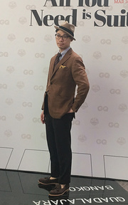 棕色不成套西服