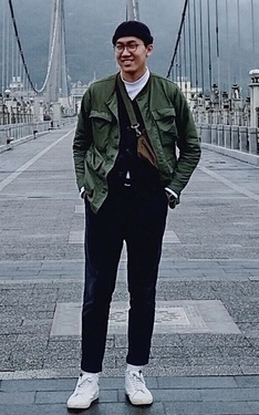 開懷笑