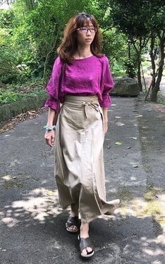 李子色糖果袖罩衫 x 圍裹長裙