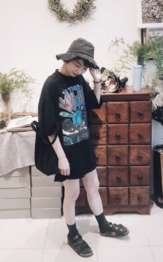 Outfit. 37