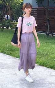 圖案T桖 x 紫色蛋糕裙