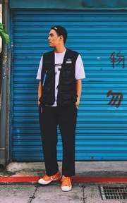 BORN2WEAR